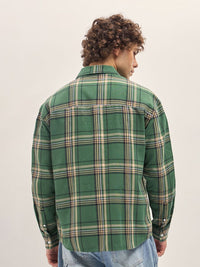 THE BEAR HOUSE Men Spread Collar Buffalo Checked Cotton Relaxed Fit Casual Shirt