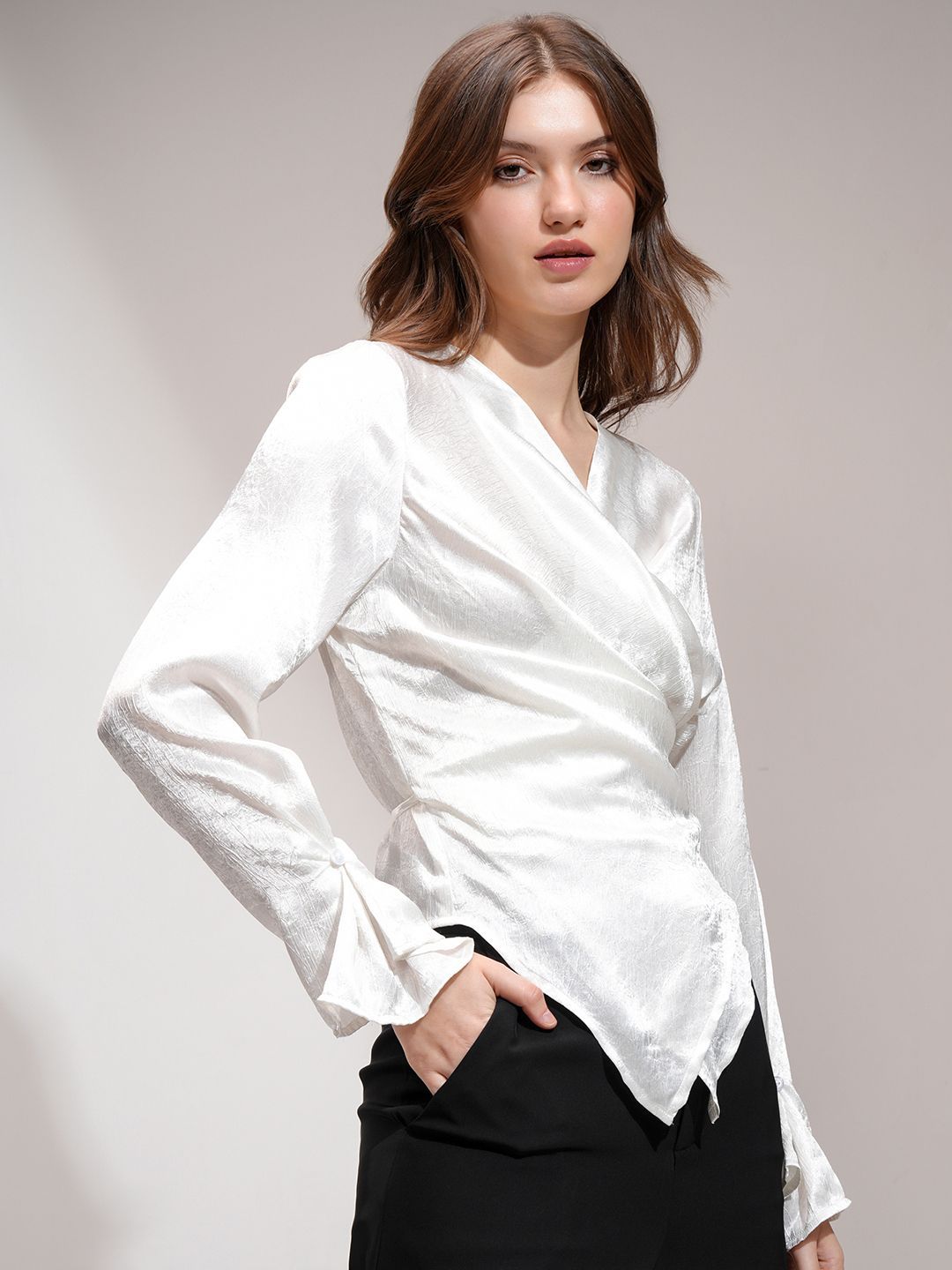 ESPYR By Tokyo Talkies Women Solid Ruched Top
