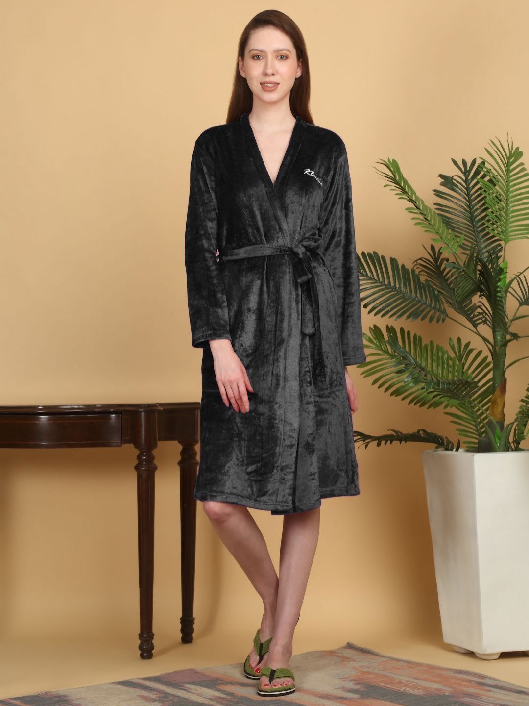 Klotthe Black Shawl Collar Woolen Bath Robe With Belt