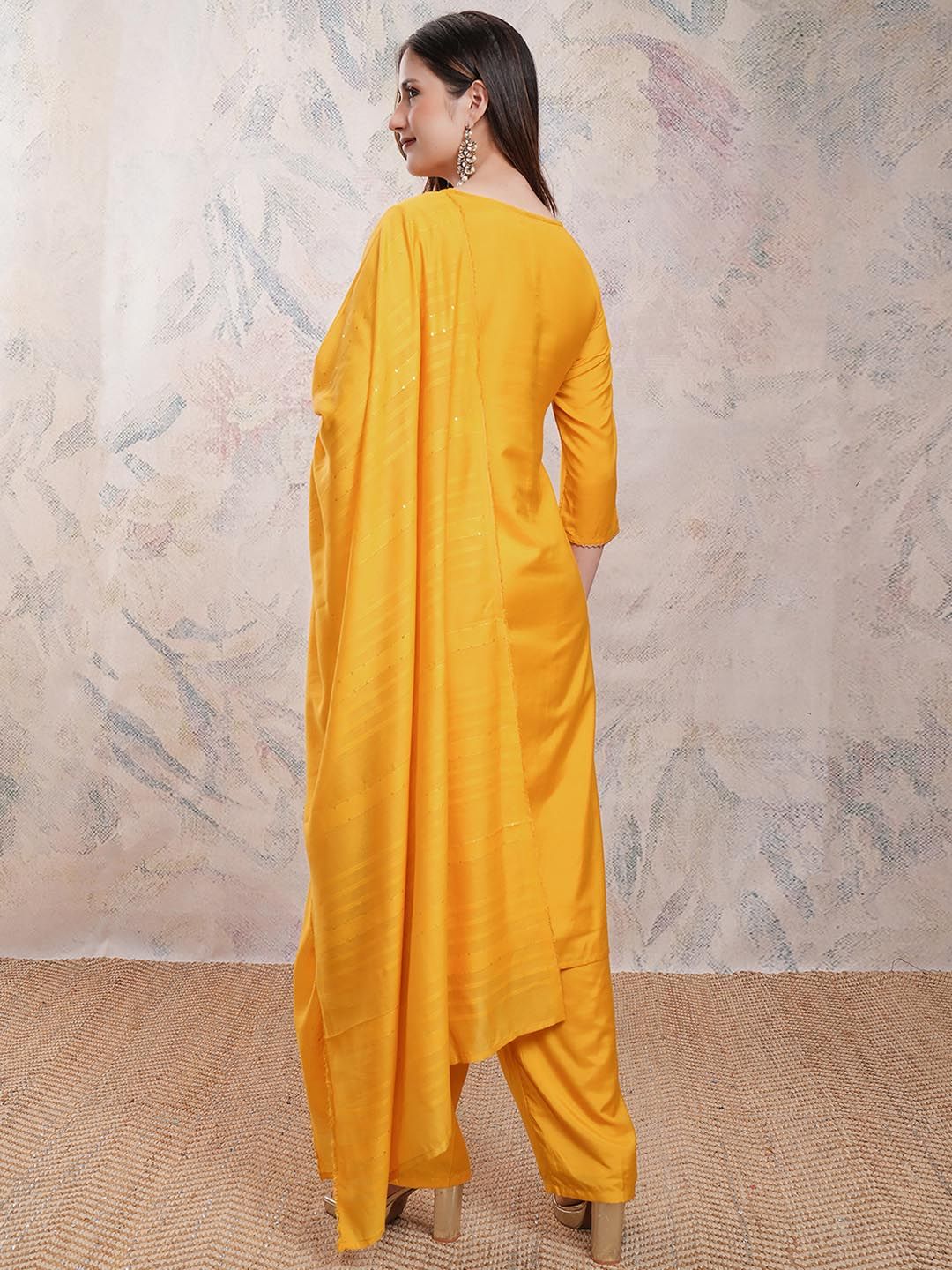 Vishudh Ethnic Motifs Printed Straight Kurta With Trousers & Dupatta