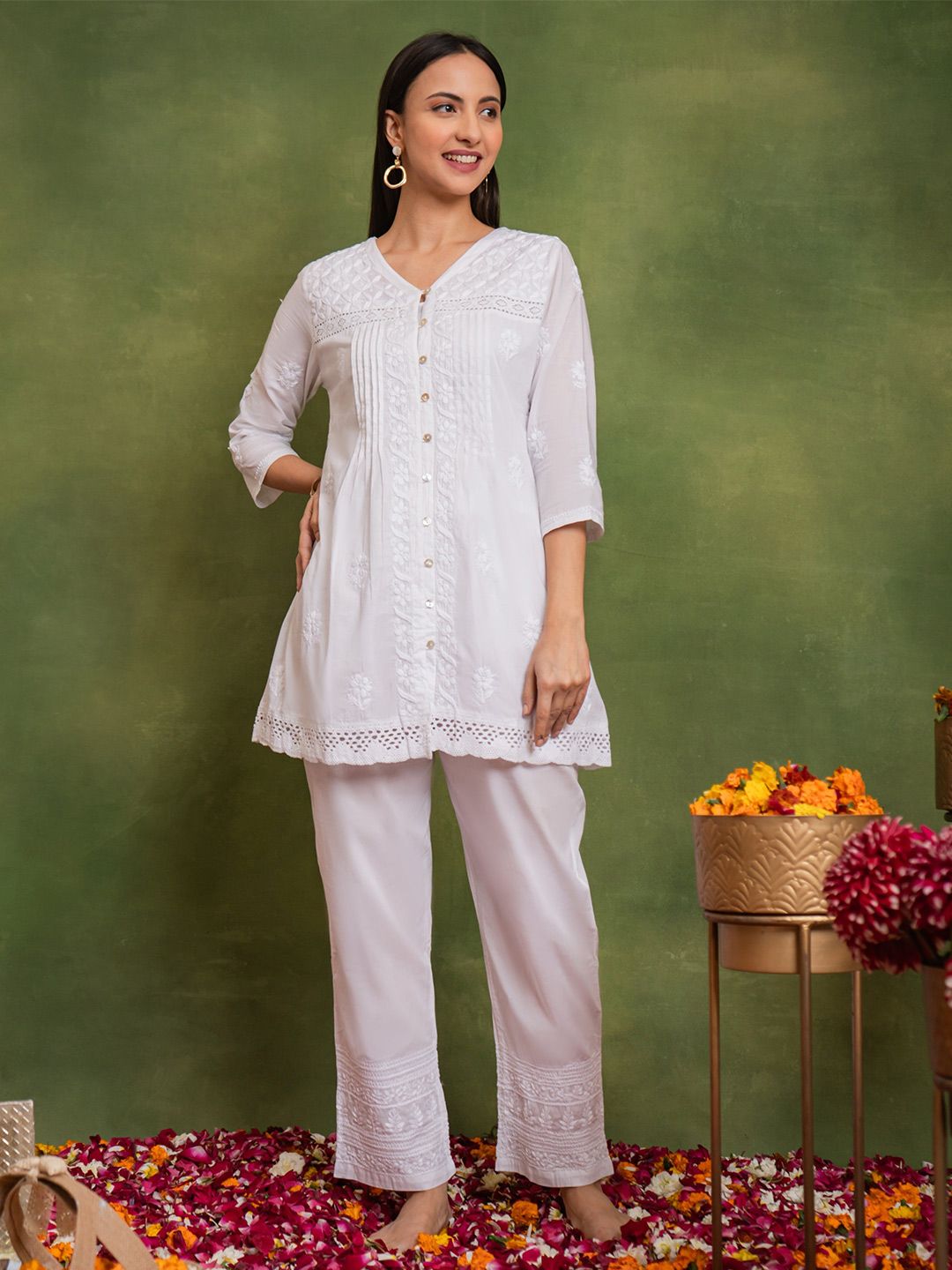 HOUSE OF KARI Floral Embroidered Cotton Chikankari Short Kurta