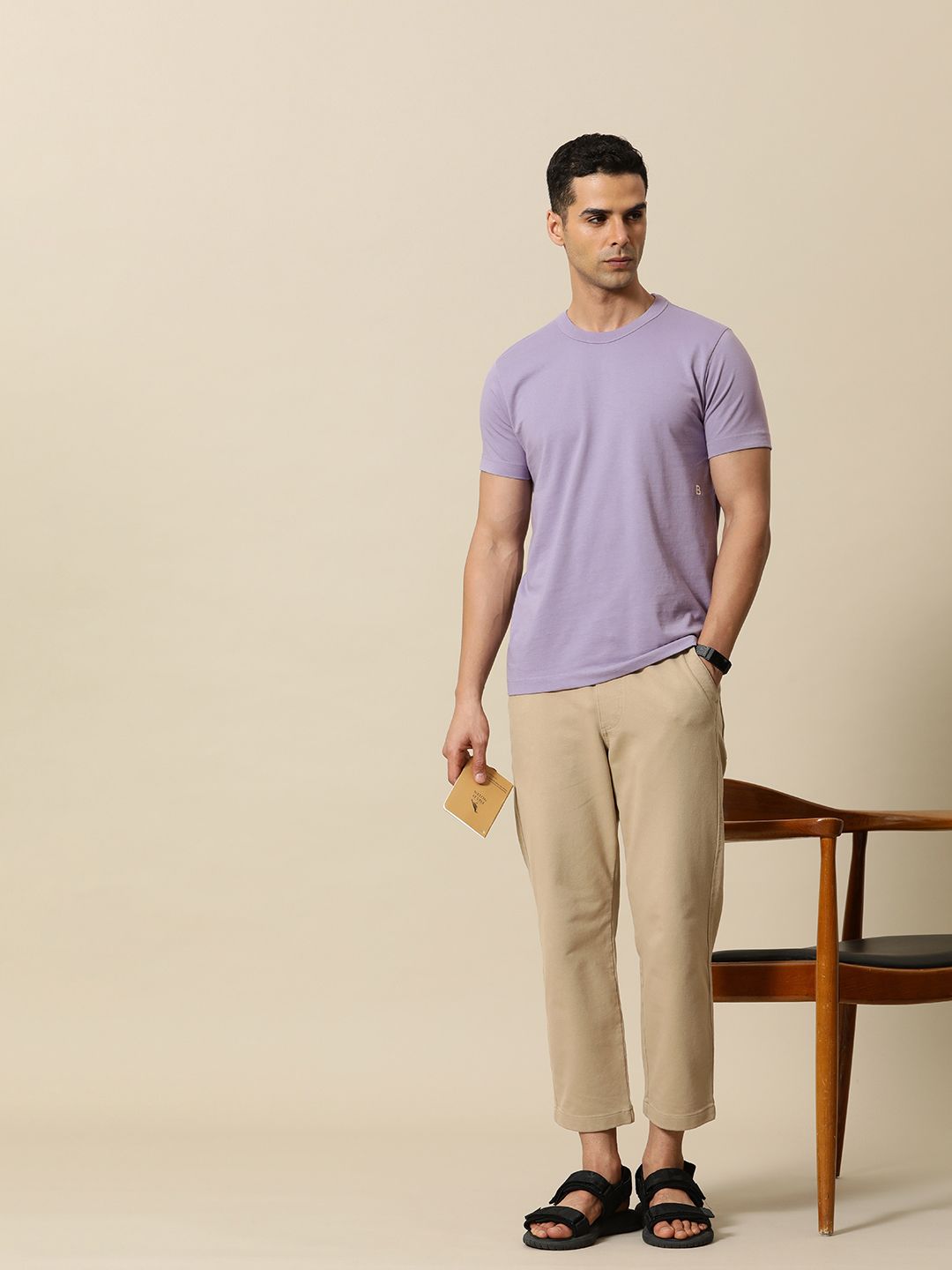 Mr Bowerbird Round Neck Tailored Fit T-shirt With a Notebook