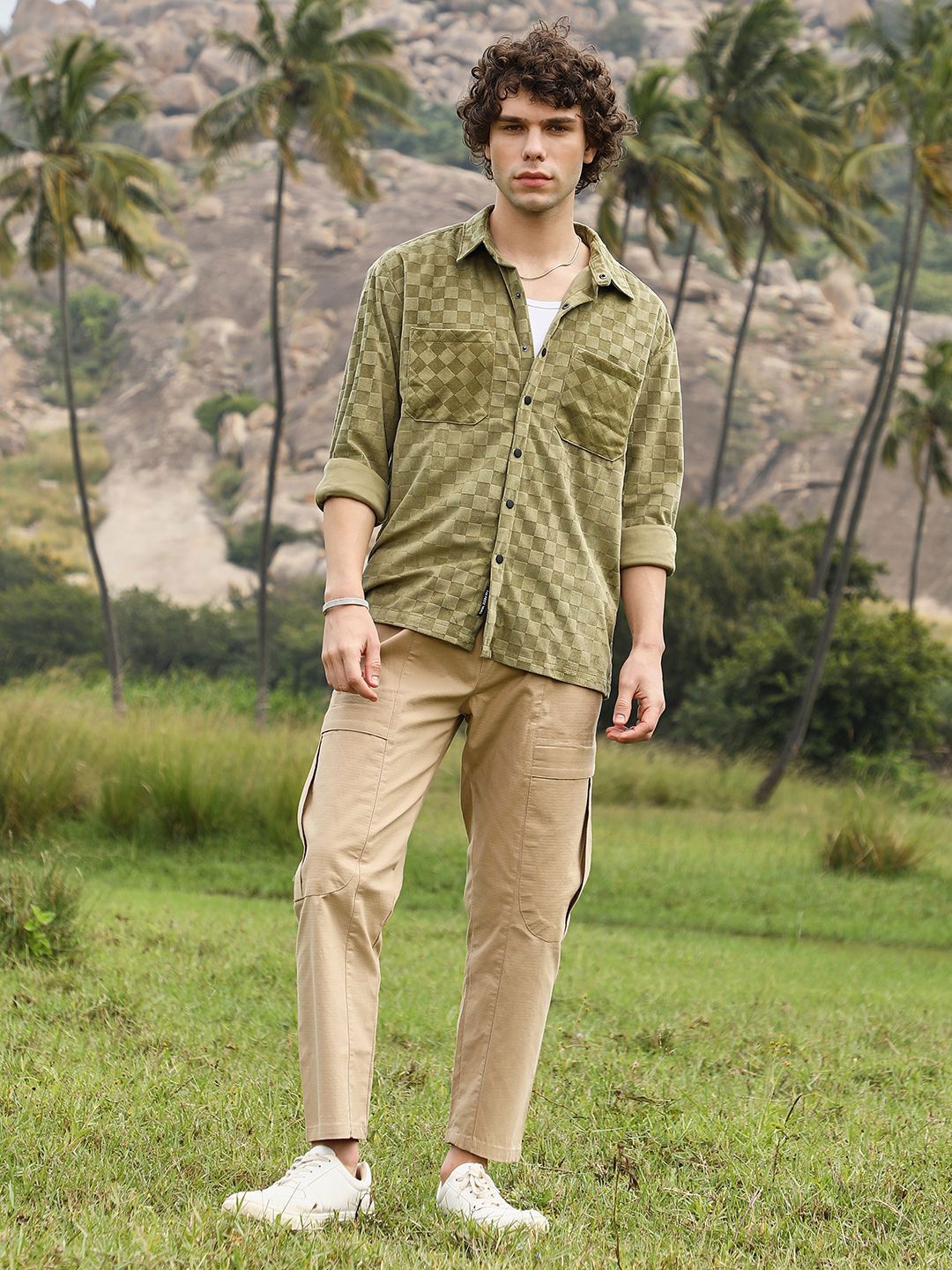 Campus Sutra Men Comfort Opaque Casual Shirt