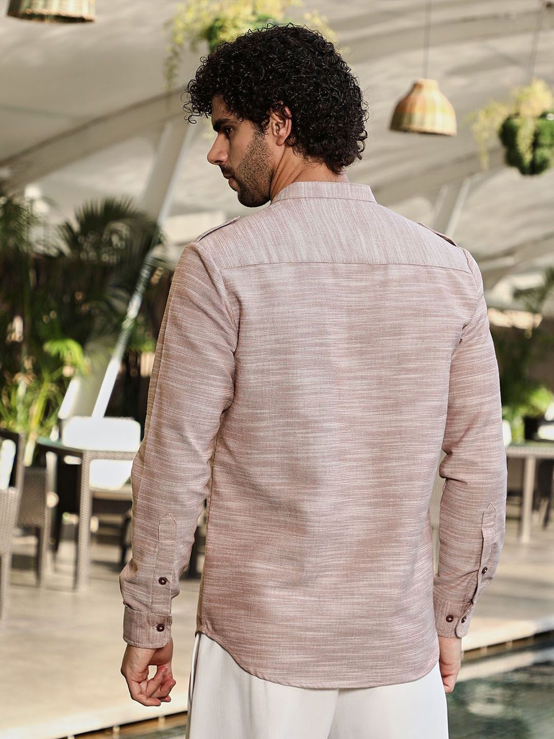 Campus Sutra Men Classic Fit Spread Collar Textured Cotton Casual Shirt