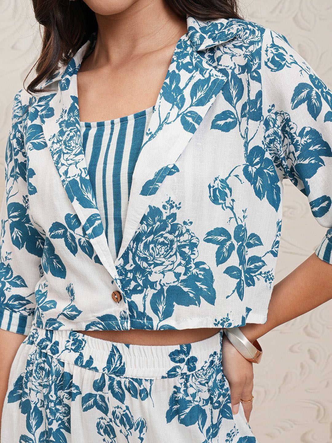 Vishudh Floral Printed Top & Trouser With Jacket