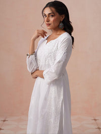 Rumah Wanita Chikankari Bersulam Kurta Romantik Putih Chikankari