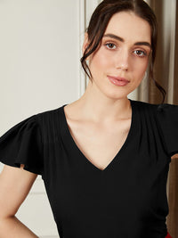 Berrylush Flutter Sleeve Top