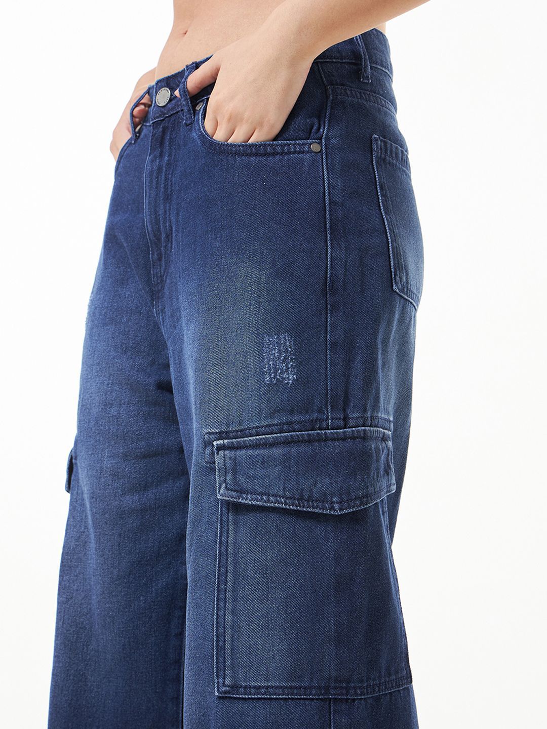 Bewakoof Women Straight Fit High-Rise Light Fade Cotton Cargo Jeans