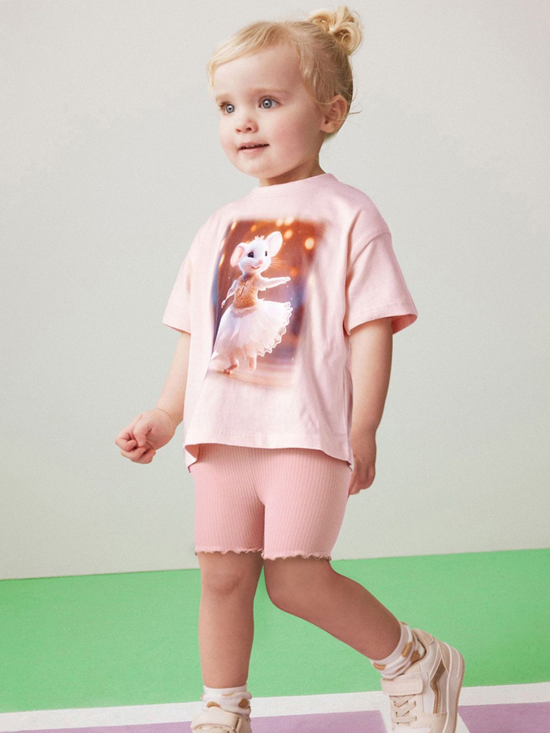 YK Girls Printed T-shirt With Shorts