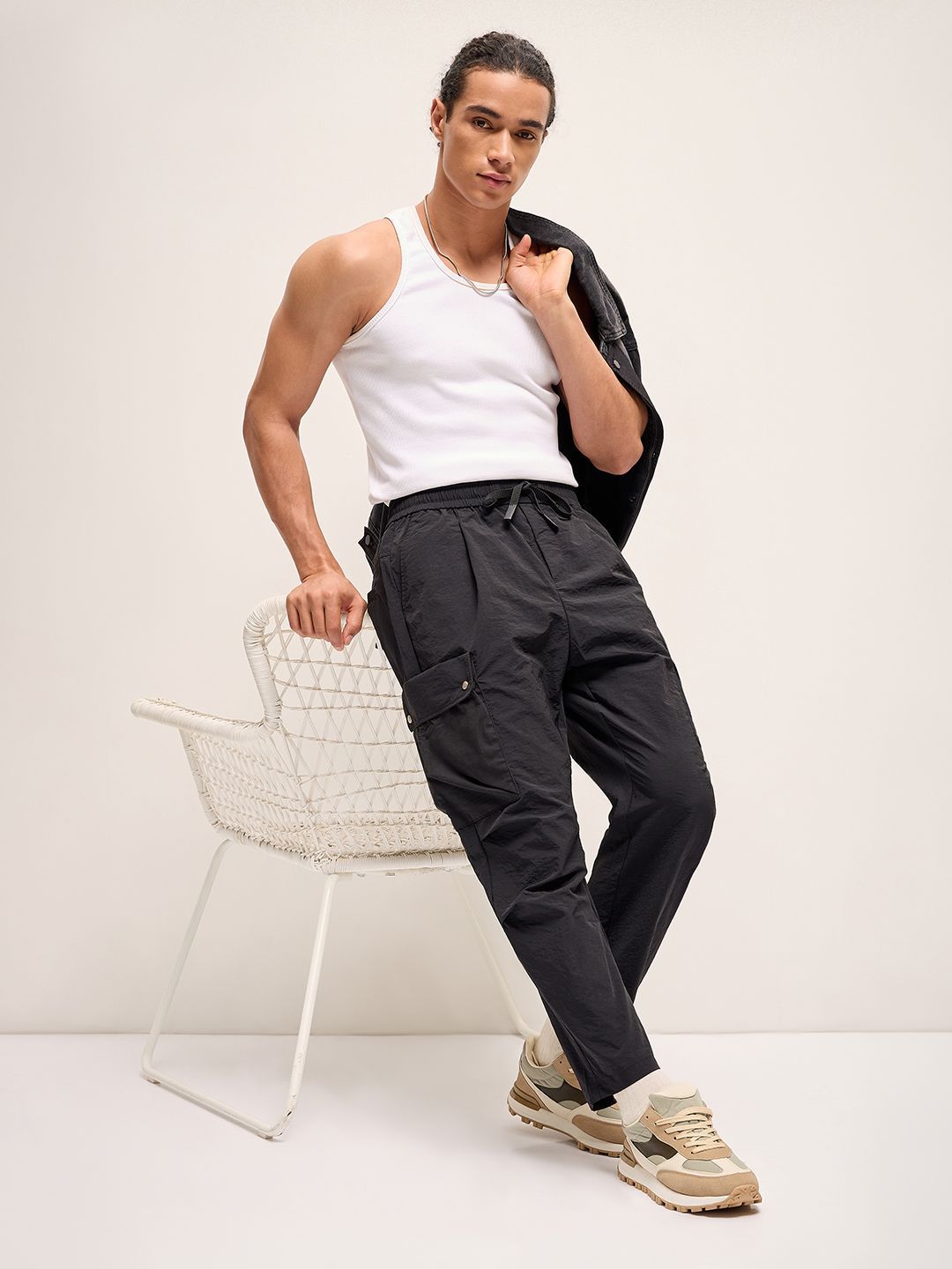 THE BEAR HOUSE Men Solid Cargo Trousers