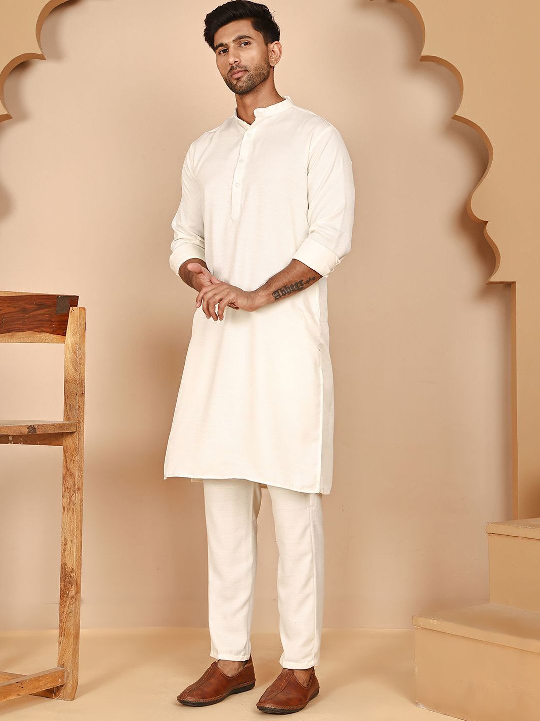 Jompers Men Solid Kurta with Pyjama