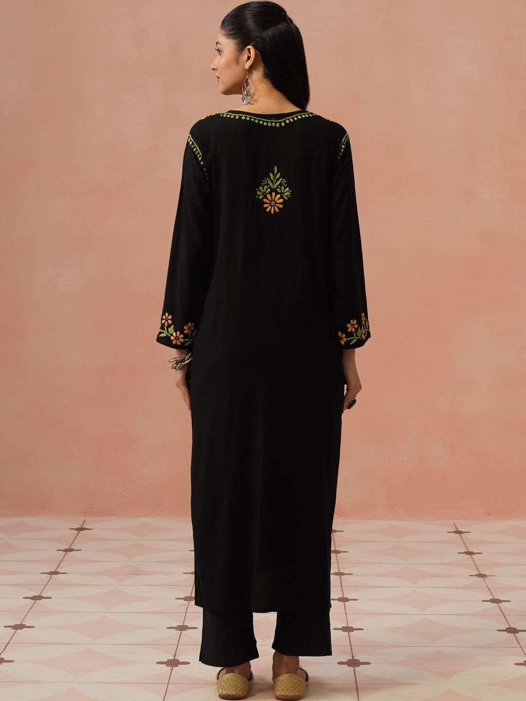 House of Chikankari Women Floral Embroidered Thread Work Kurta