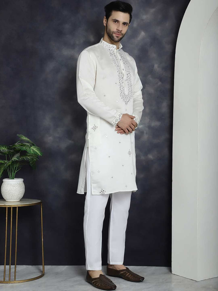 Jompers Geometric Embroidered Regular Mirror Work Kurta With Pyjamas