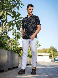 Thomas Scott Men Premium Fit Geometric Printed Spread Collar Casual Shirt