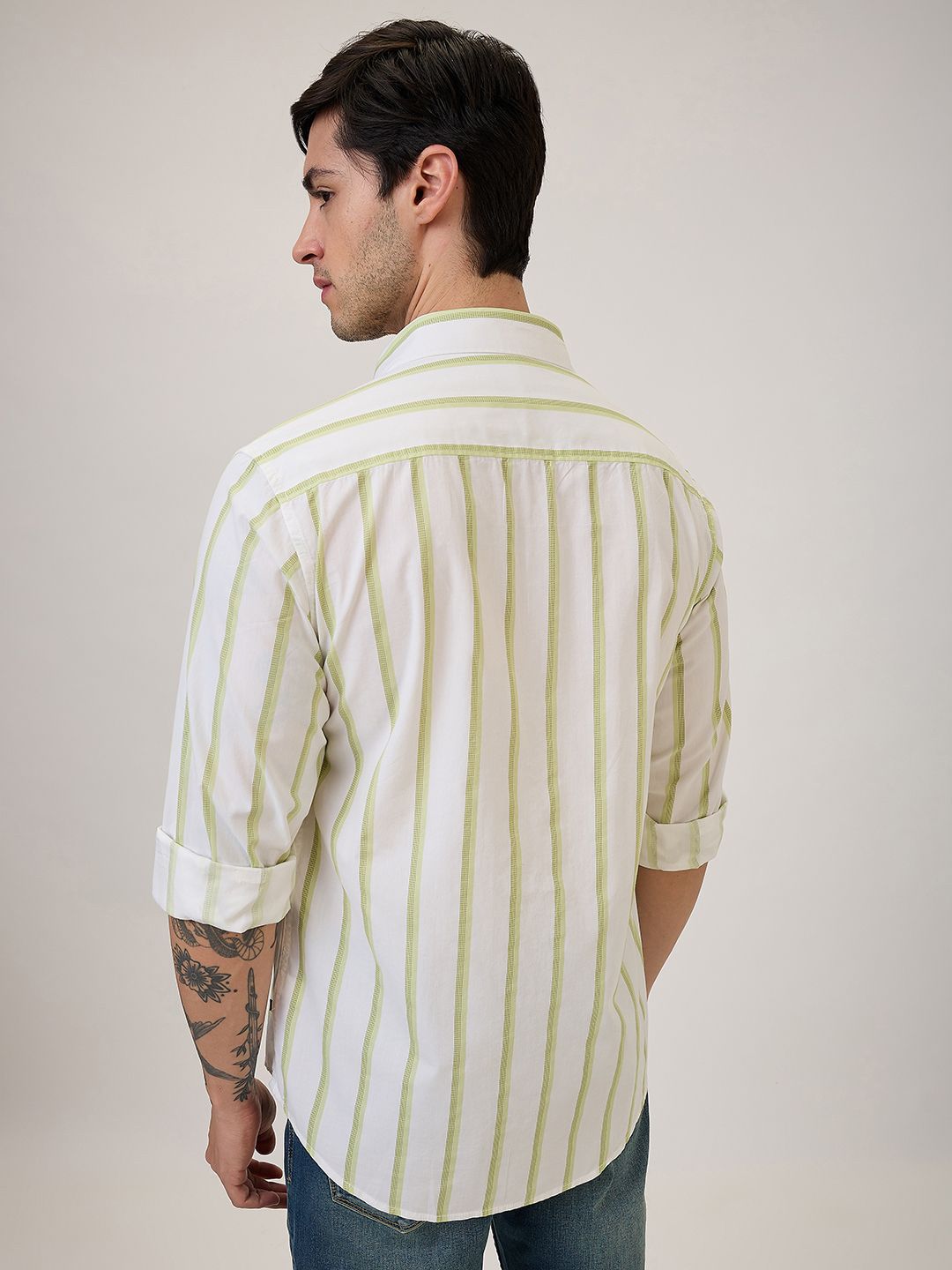 SPYKAR Men Slim Fit Vertical Striped Spread Collar Cotton Casual Shirt