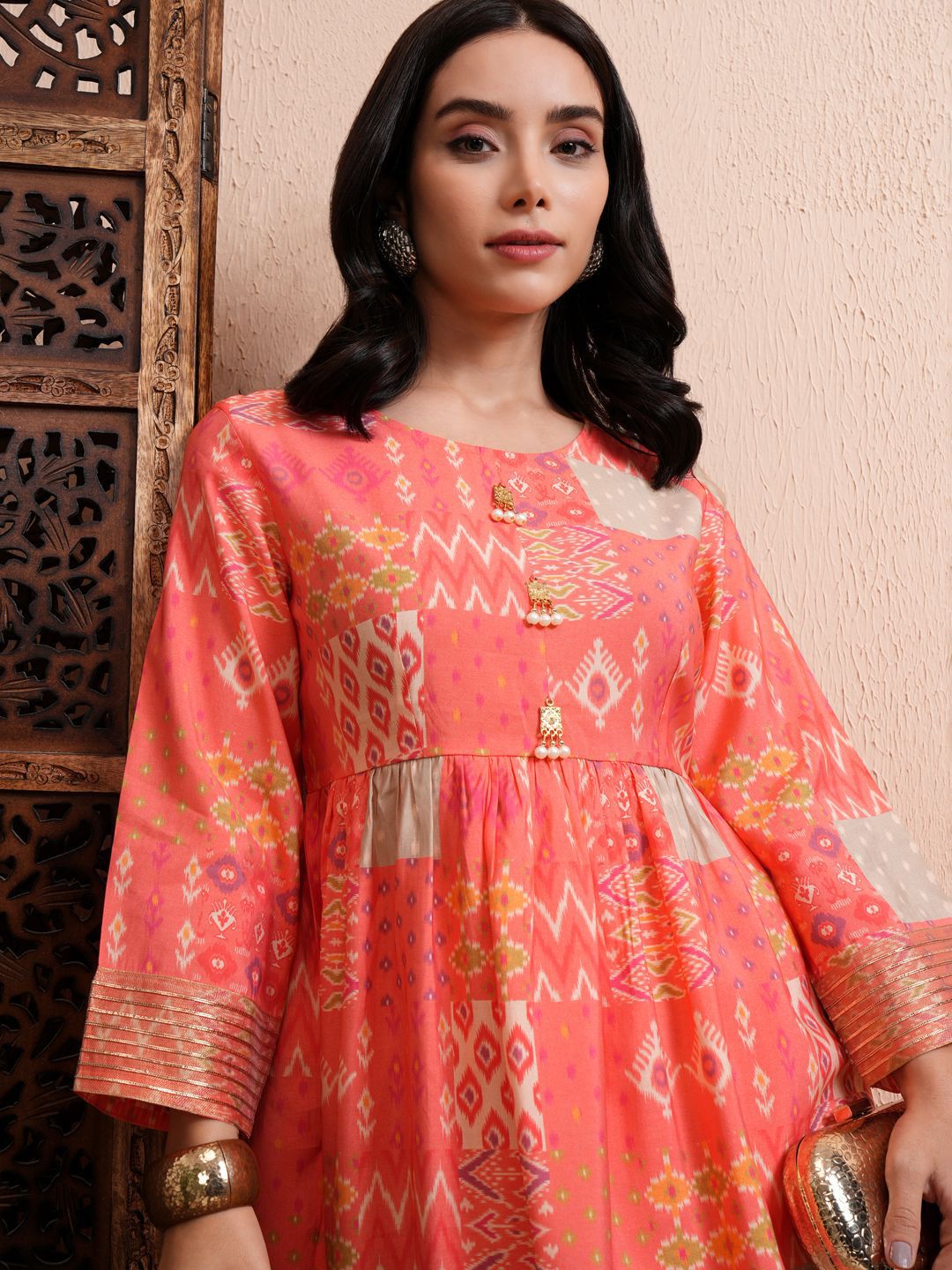 Vishudh Women Printed Kurta With Joggers Co-Ords