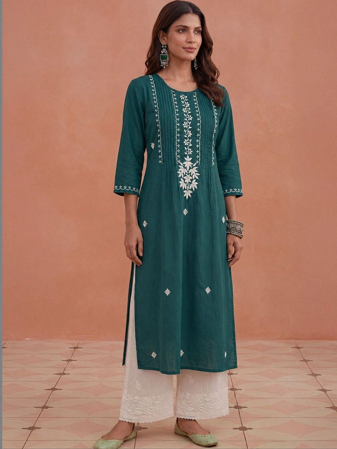 House of Chikankari Women Embroidered Thread Work Kurta