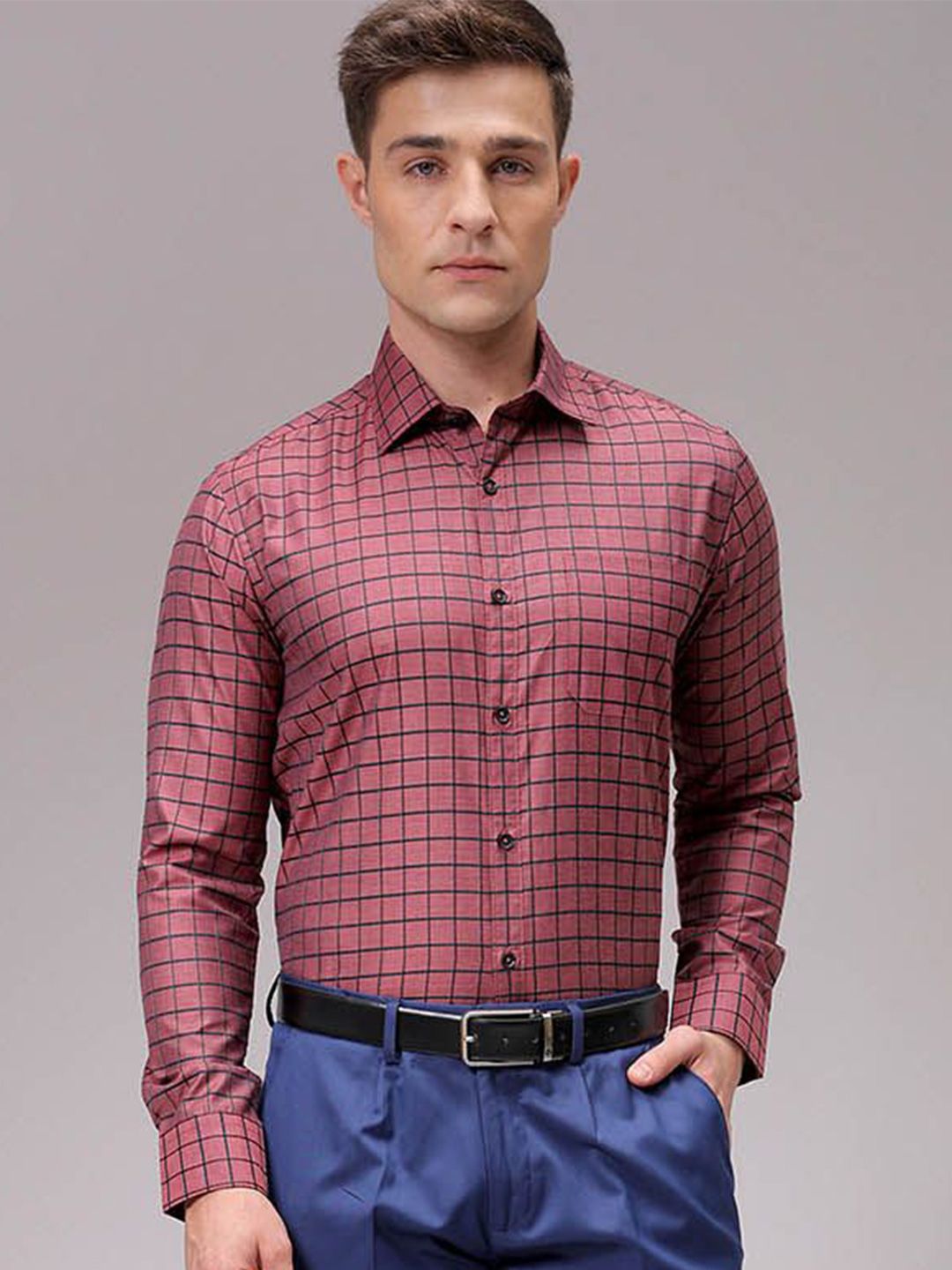 The Indian Garage Co. X Luxe Men Slim Fit Opaque Checked Formal Shirt