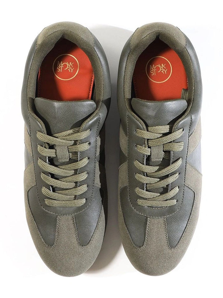 Sneakers Panel Klasik MONKSTORY Escape - Hijau Zaitun