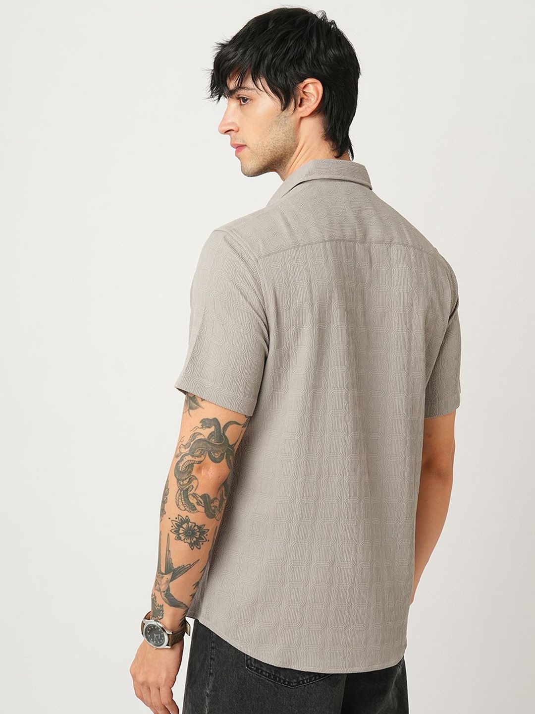 VASTRADO Men Classic Spread Collar Textured Slim Fit Casual Shirt