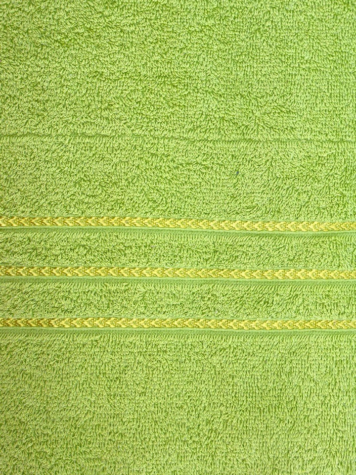BOMBAY DYEING Lime Green 4 Piece Cotton 400 GSM Towel Set