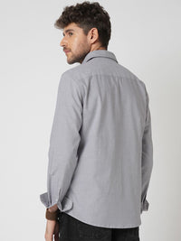 VASTRADO Men Classic Slim Fit Solid Cutaway Collar Cotton Casual Shirt