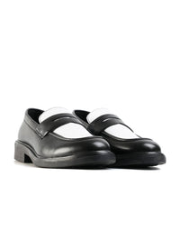 MONKSTORY Cosmopolitan Contrast Penny Loafers  - Black/White