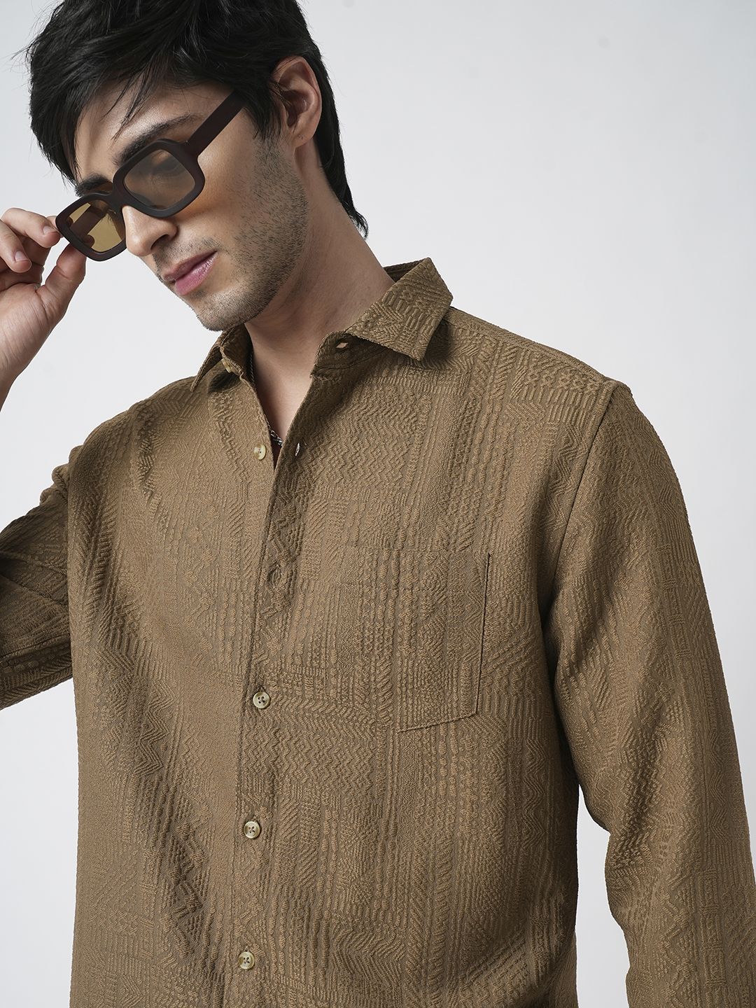 VASTRADO Men Classic Spread Collar Solid Slim Fit Casual Shirt