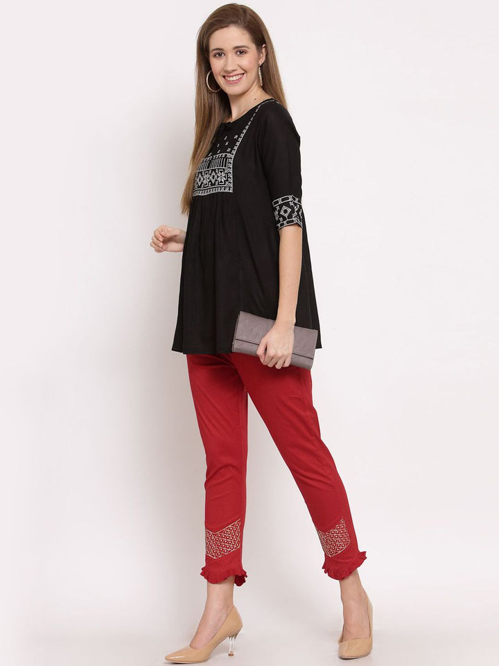KLOTTHE Slim Fit Mid Rise Seluar