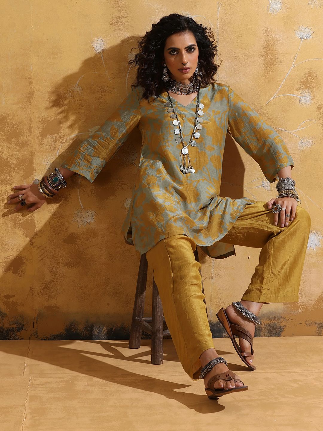 trueBrowns Printed Tunic With Trousers Co-Ords