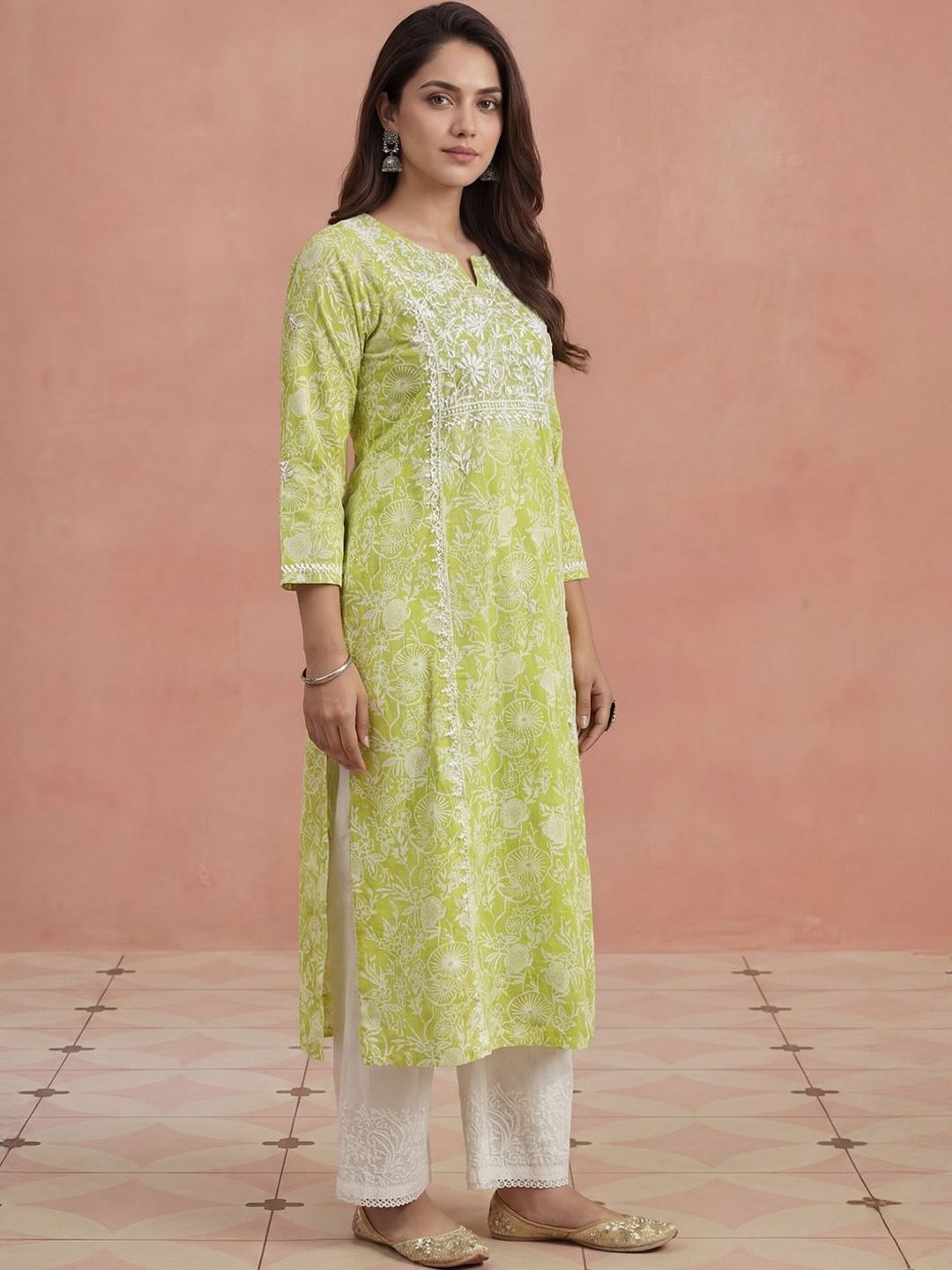 House of Chikankari Women Floral Embroidered Chikankari Kurta