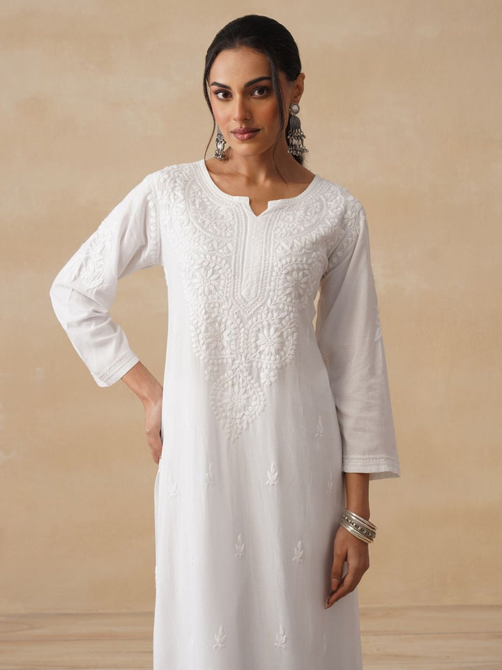 Rumah Wanita Chikankari White Rayon Chikankari Sulam Kurta