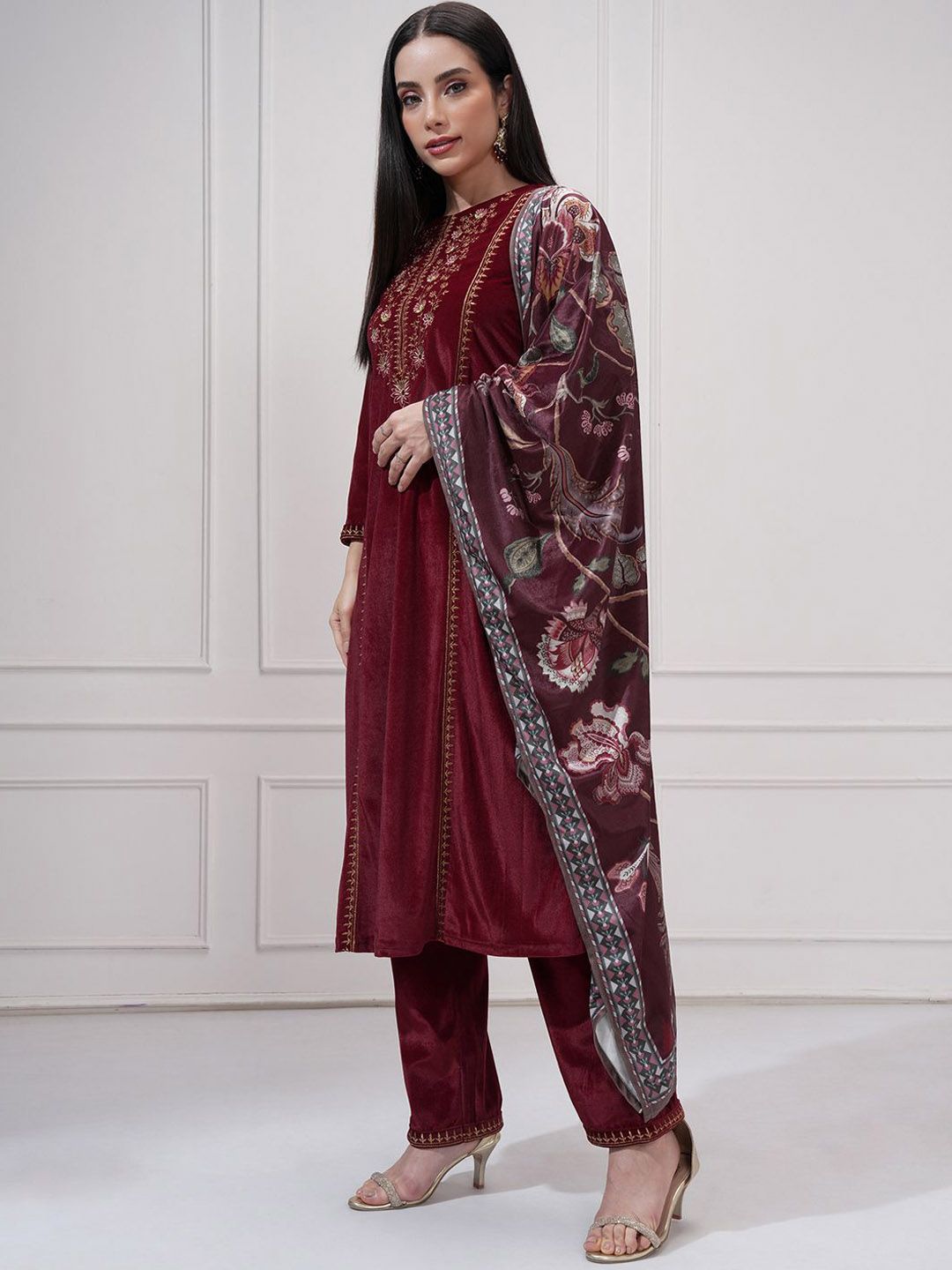 Vishudh Floral Yoke Design Round Neck Thread Work Straight Kurta With Trousers & Dupatta
