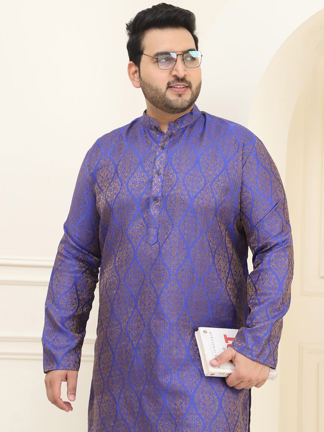SOJANYA PLUS Plus Size Woven Design Kurta with Pyjama