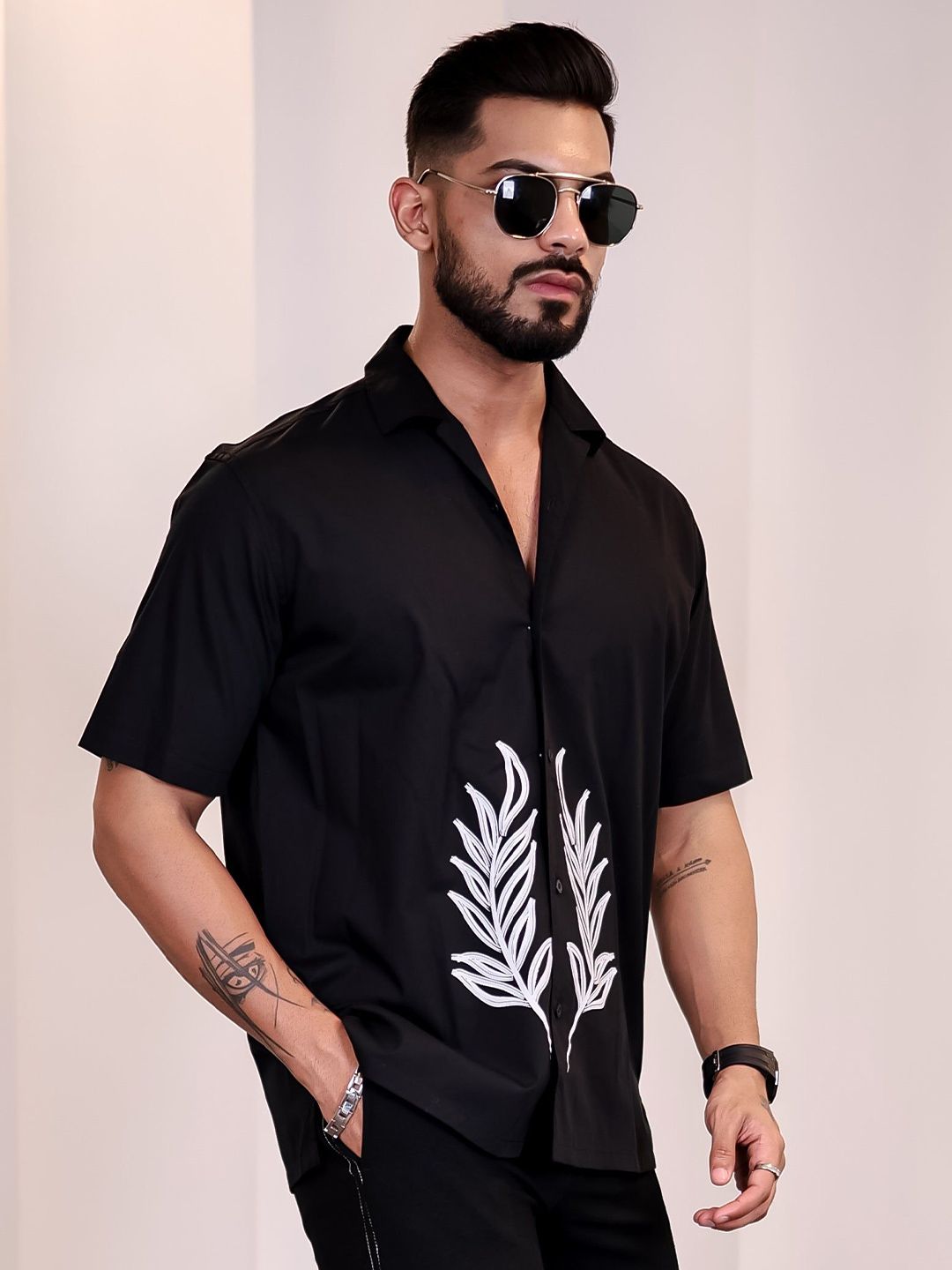 Eszett Men Floral Printed Cuban Collar Cotton Baju Kasual