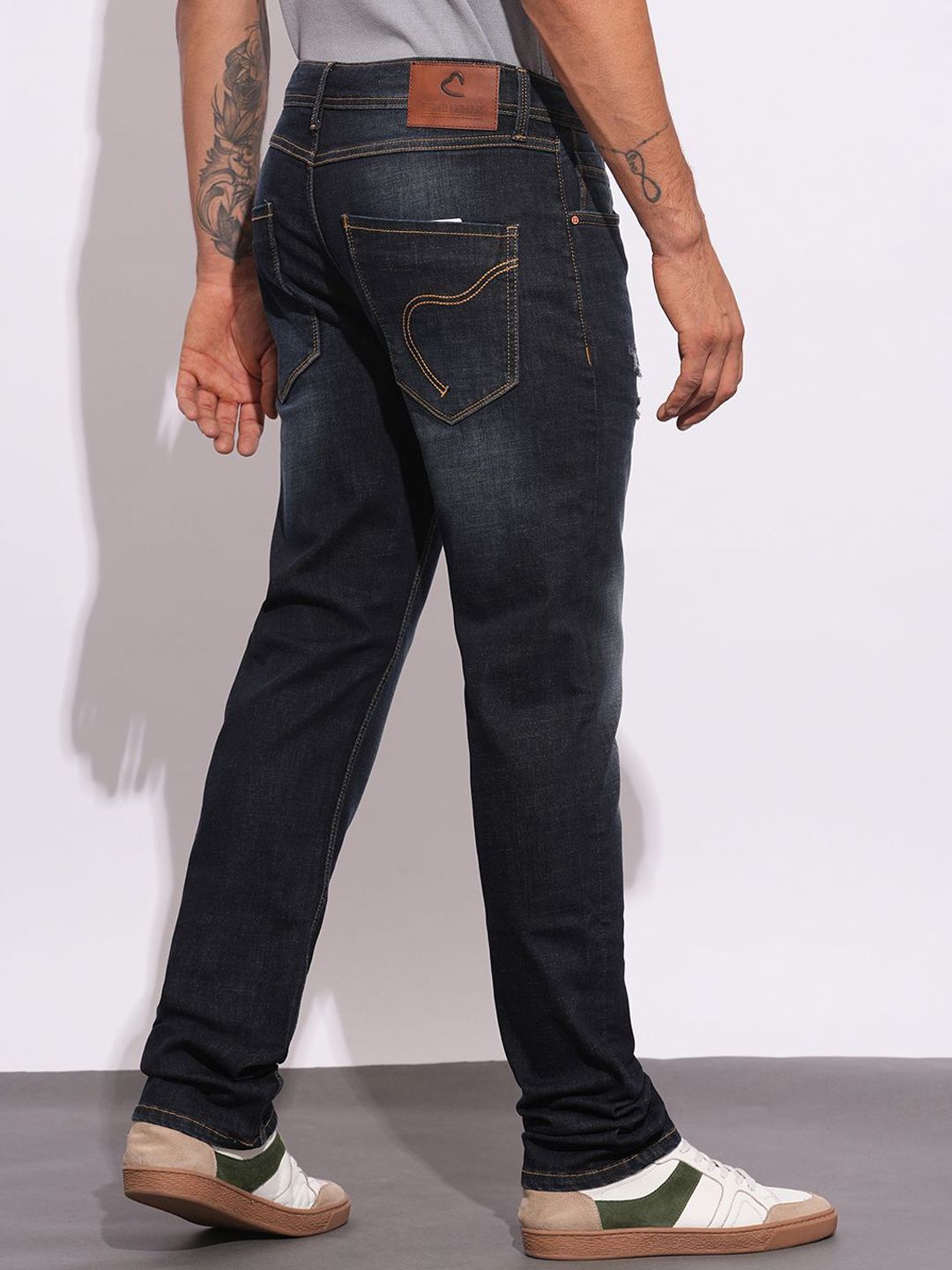 Being Human Men Classic Mildly Distressed Heavy Fade Stretchable Jeans