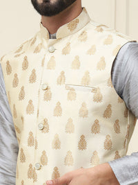 SOJANYA Men Straight Kurta with Churidar & Nehru Jacket
