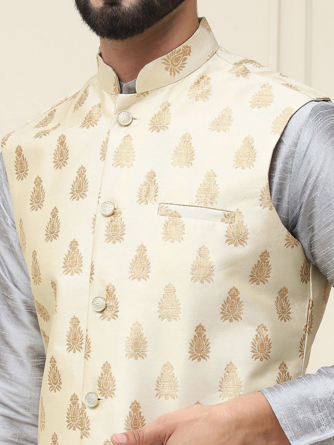 SOJANYA Men Straight Kurta with Churidar & Nehru Jacket