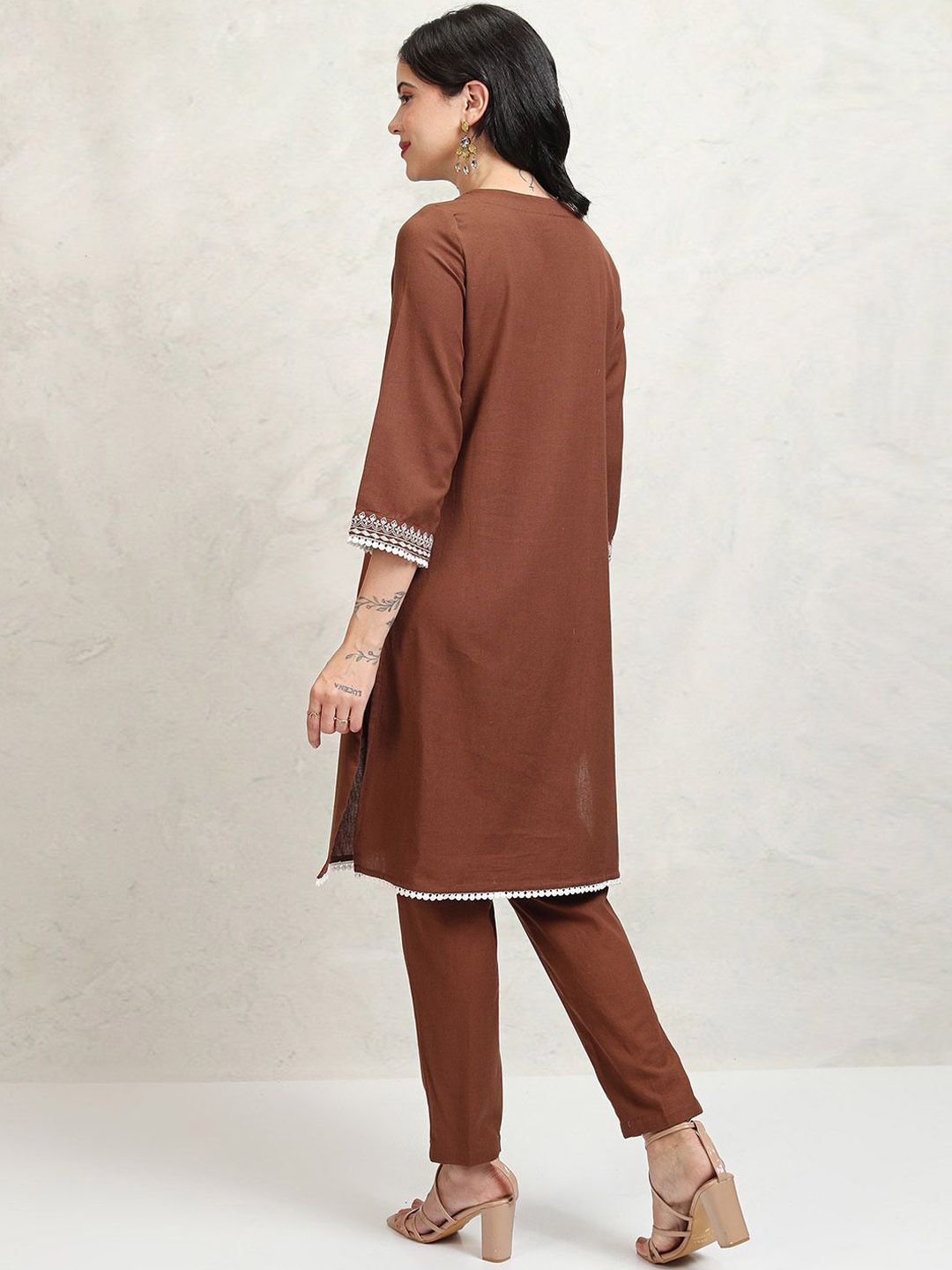 Vishudh Women Embroidered Regular Kurta with Trousers