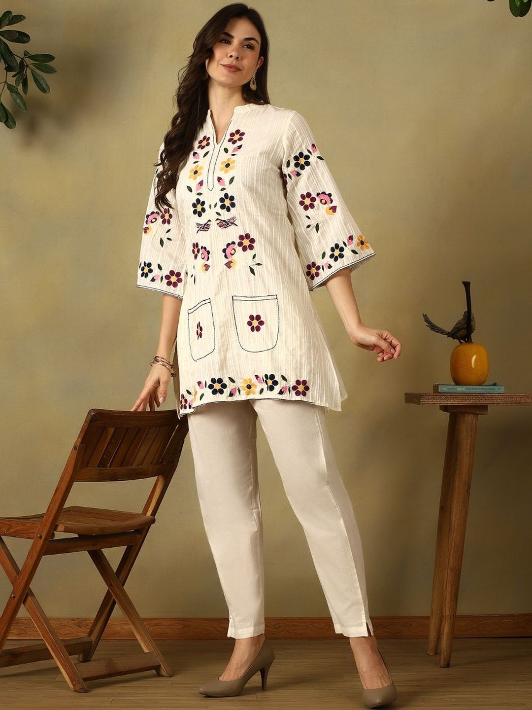 Mamicha Floral Embroidered Tunic with Trousers