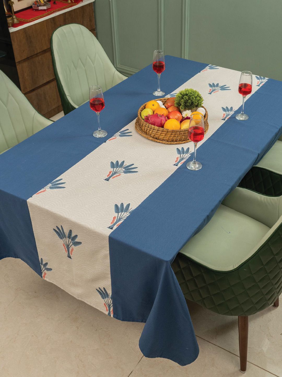 URBAN SPACE Blue & White Floral Anti-Slip Cotton 4-Seater Table Cover