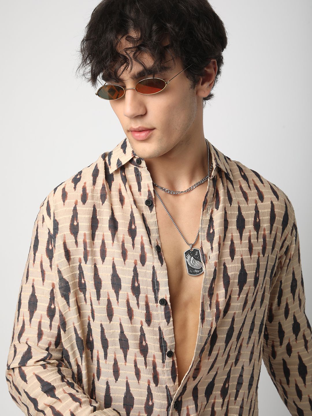 VASTRADO Men Classic Slim Fit Opaque Printed Casual Shirt