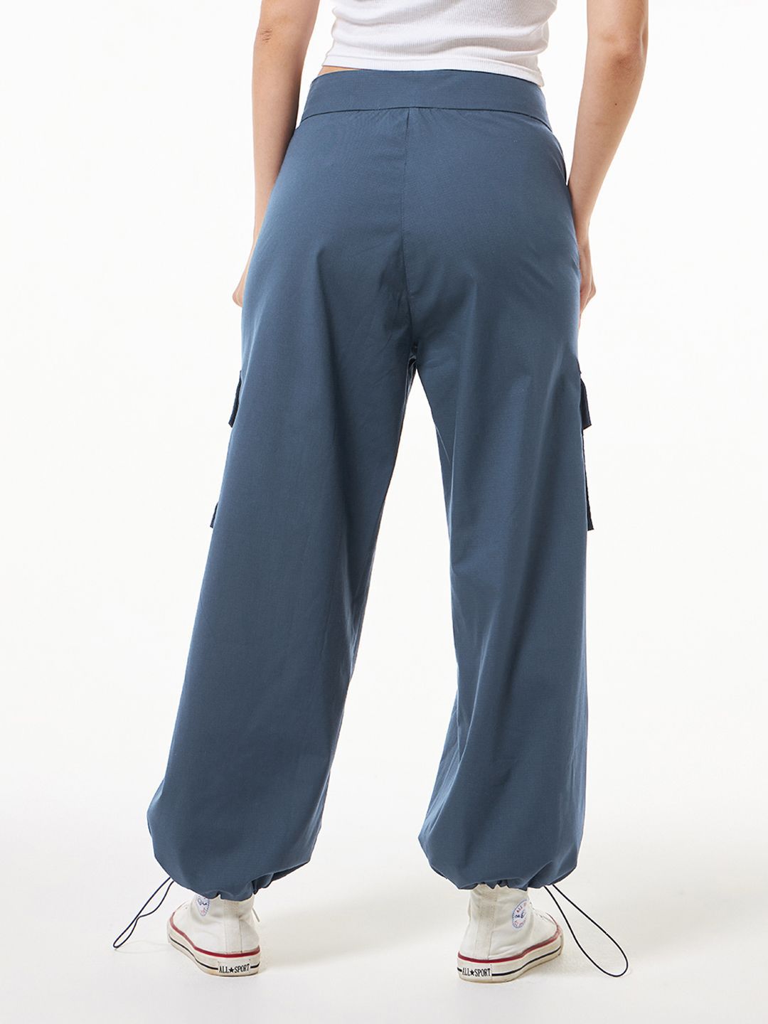 Bewakoof Women Cotton Oversized Mid-rise Cargos Trousers