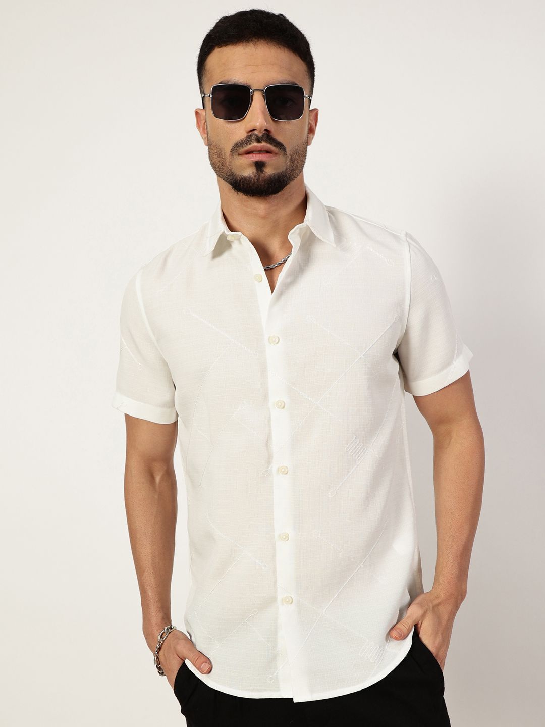 Thomas Scott Men Premium Spread Collar Textured Slim Fit Casual Shirt