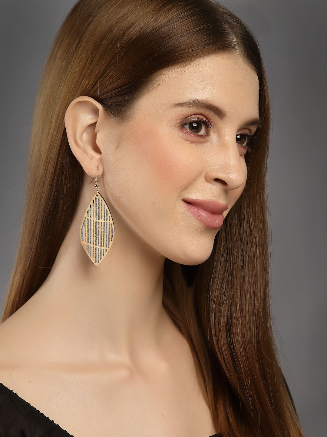 DressBerry Gold-Toned Leaf Shaped Drop Earrings