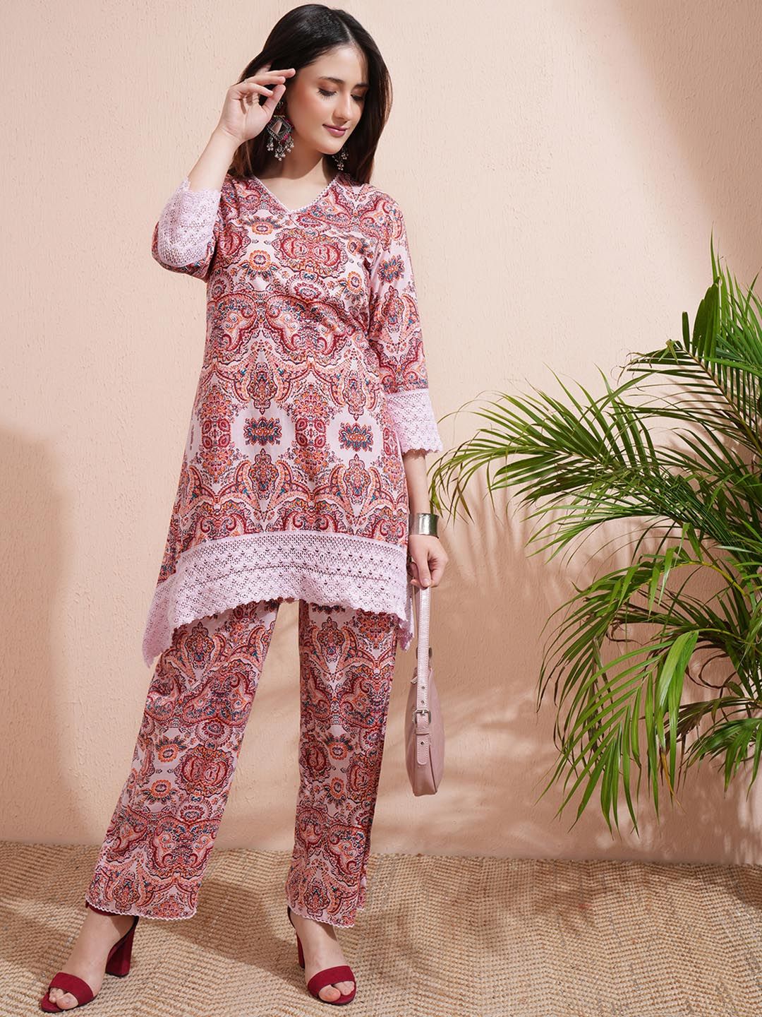 Vishudh Pink Printed V-Neck Three-Quarter Sleeves Pure Cotton Top With Trouser
