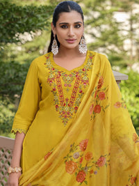 Varanga Floral Embroidered Sweetheart Neck Kurta With Salwar & Dupatta