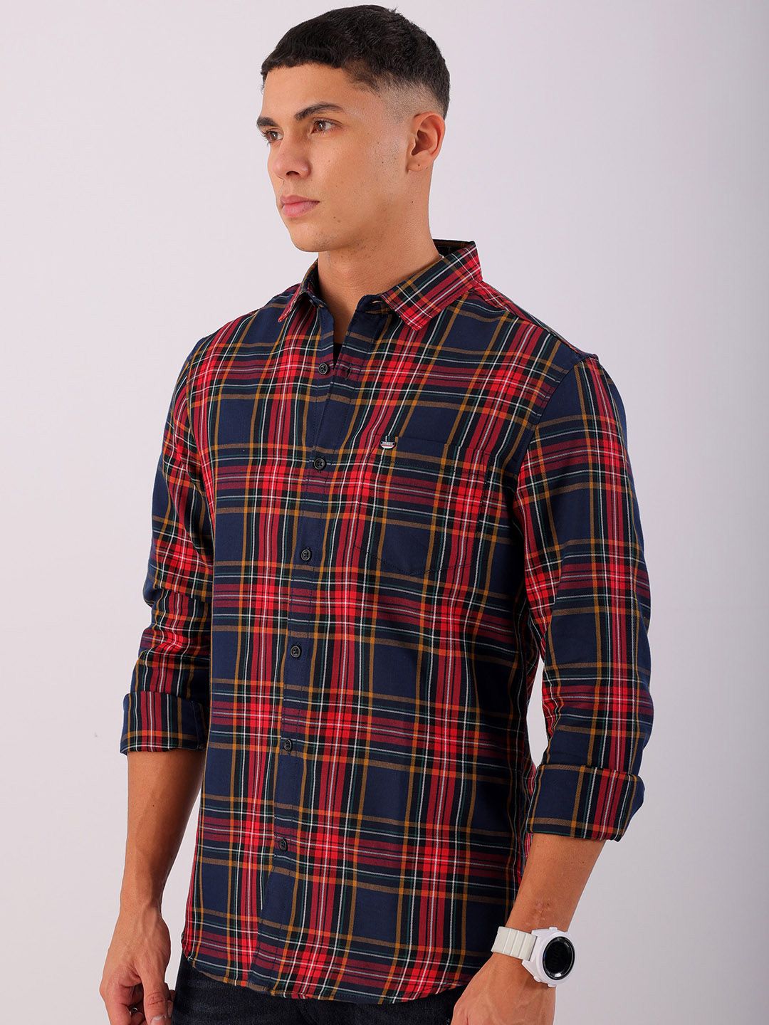 The Indian Garage Co Men Spread Collar Checked Cotton Slim Fit Casual Shirt