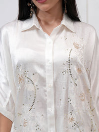Vishudh Women Embroide Tunic With Regular Pants Co-Ord Set