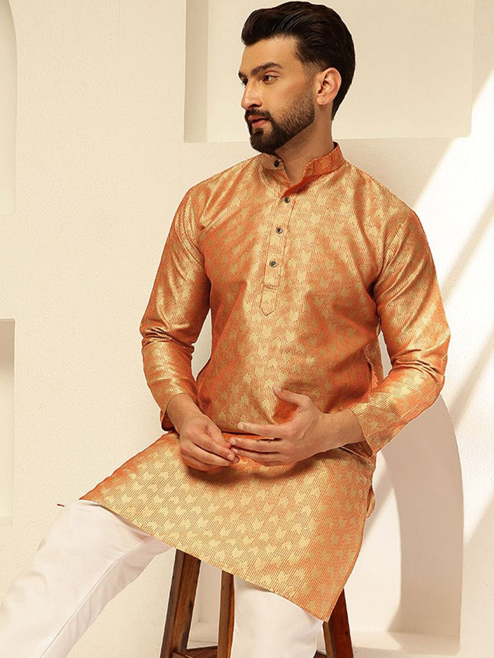 SOJANYA Men Regular Thread Work Kurta with Pyjamas